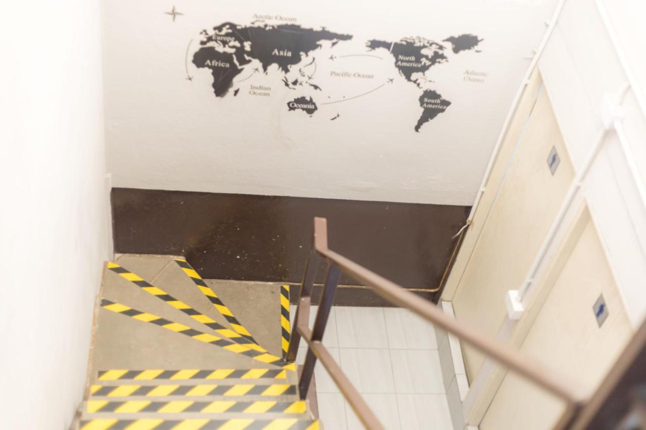Hostel Lemon Siam Petchaburi Road Bangkok Exterior photo