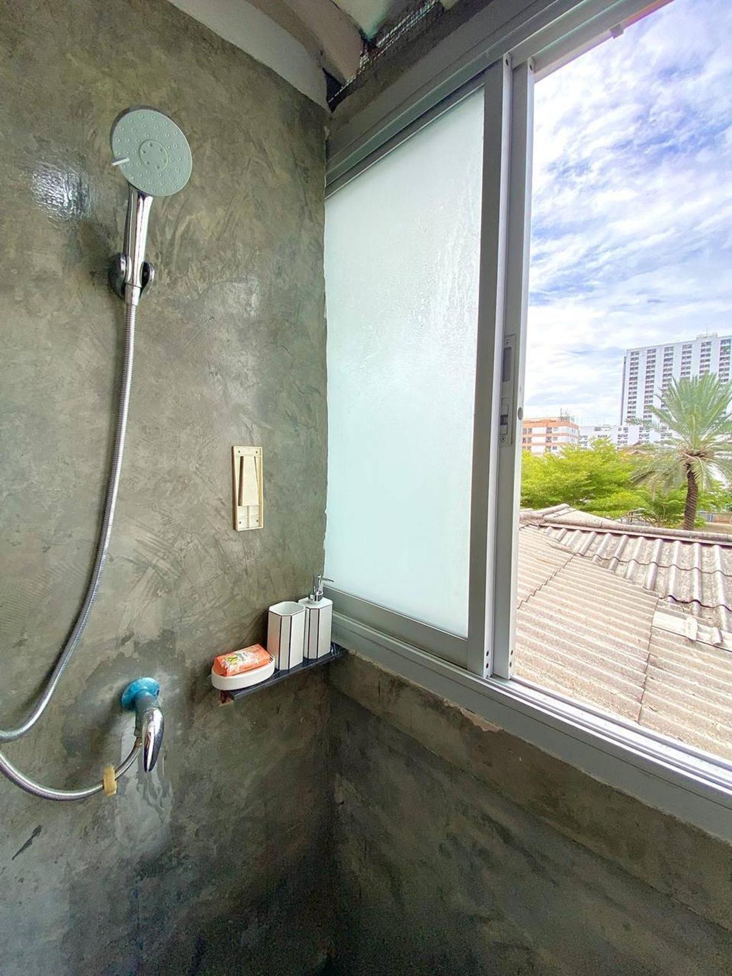 Hostel Lemon Siam Petchaburi Road Bangkok Exterior photo